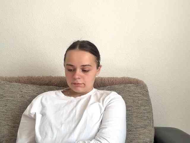 EsterGreenley webcam