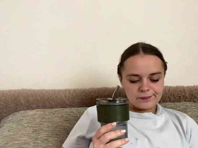 EsterGreenley webcam