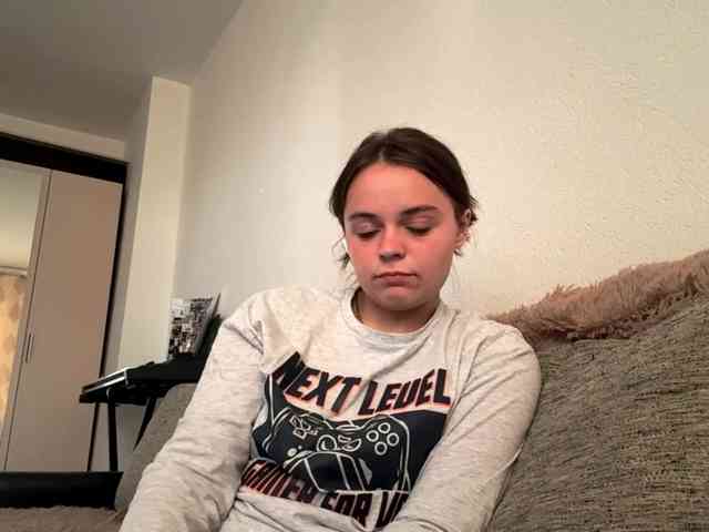 EsterGreenley webcam