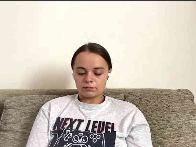 EsterGreenley webcam