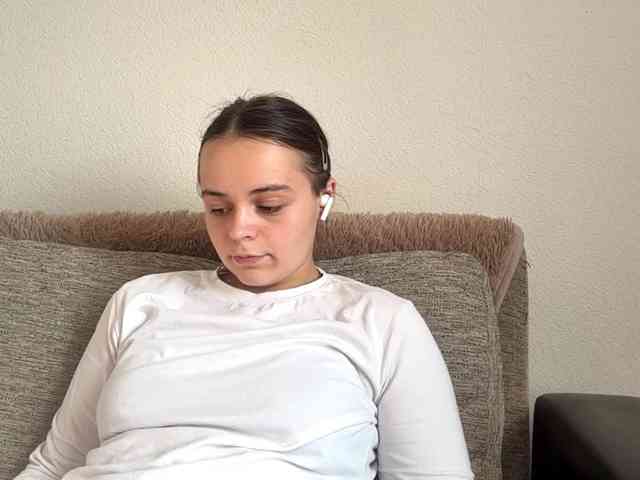 EsterGreenley webcam