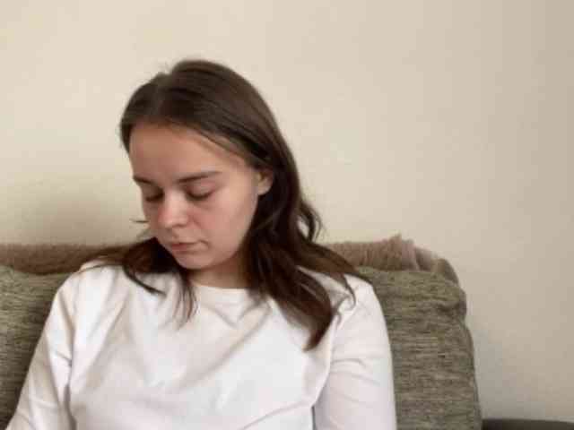 EsterGreenley webcam
