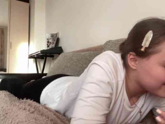 EsterGreenley webcam