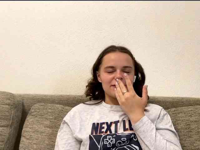 EsterGreenley webcam