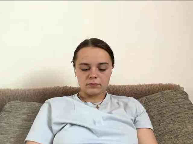 EsterGreenley webcam