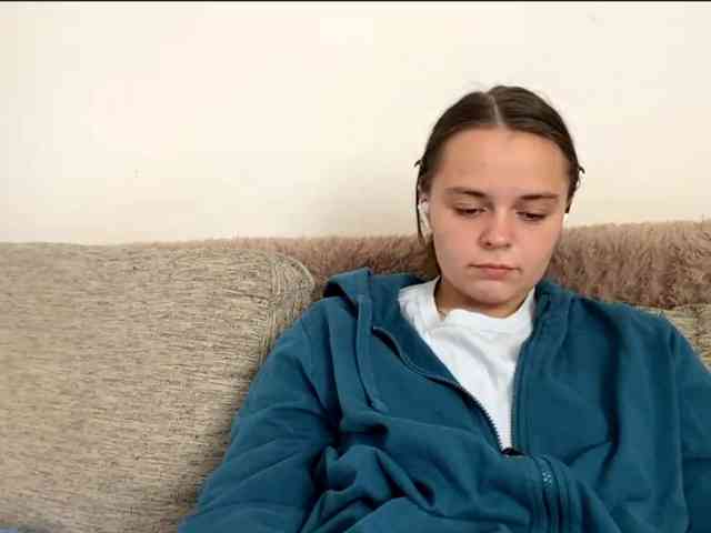 EsterGreenley webcam
