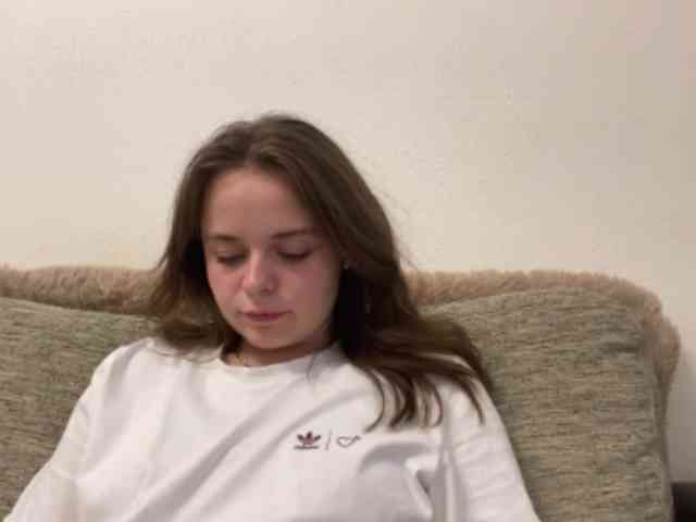 EsterGreenley webcam
