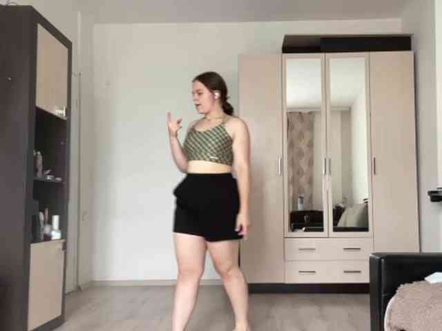 EsterGreenley webcam