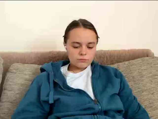 EsterGreenley webcam