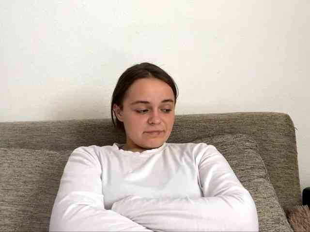 EsterGreenley webcam