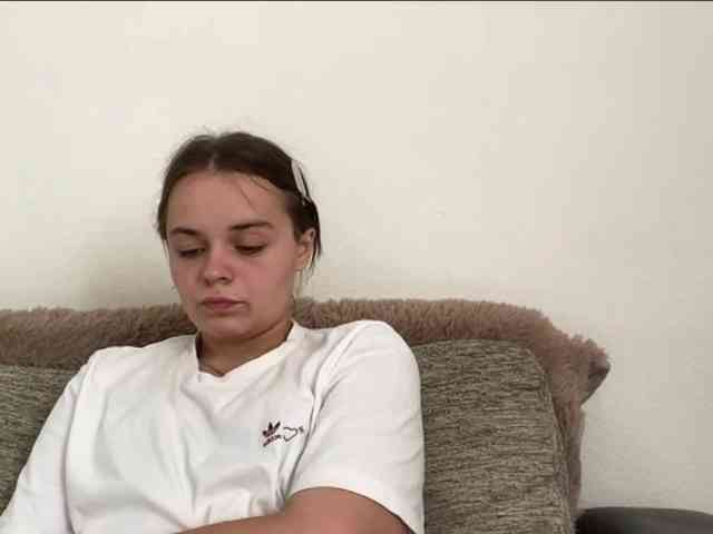 EsterGreenley webcam