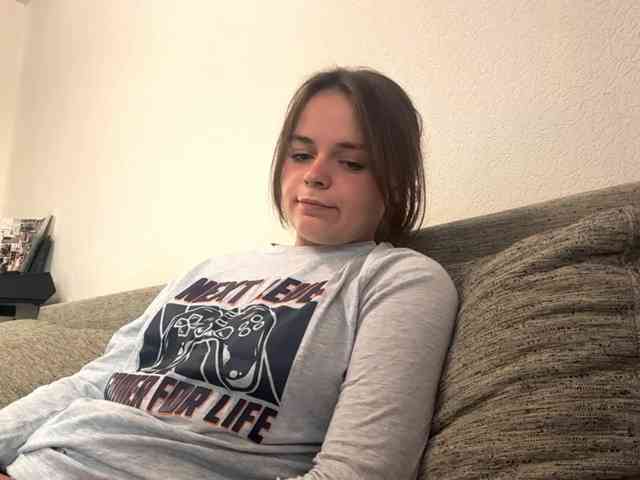 EsterGreenley webcam
