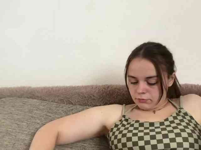 EsterGreenley webcam