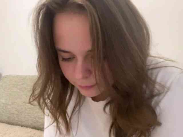 EsterGreenley webcam