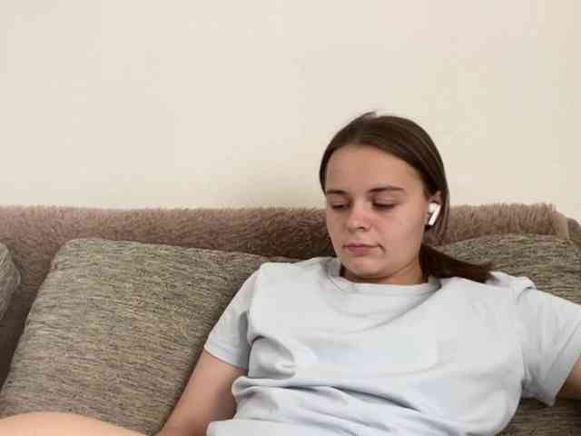 EsterGreenley webcam