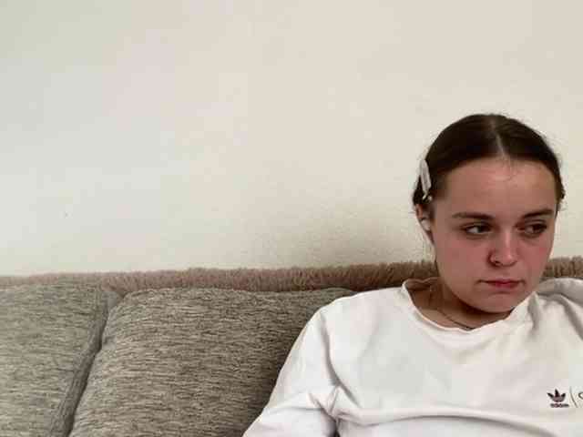 EsterGreenley webcam