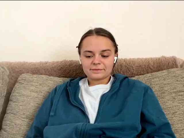 EsterGreenley webcam