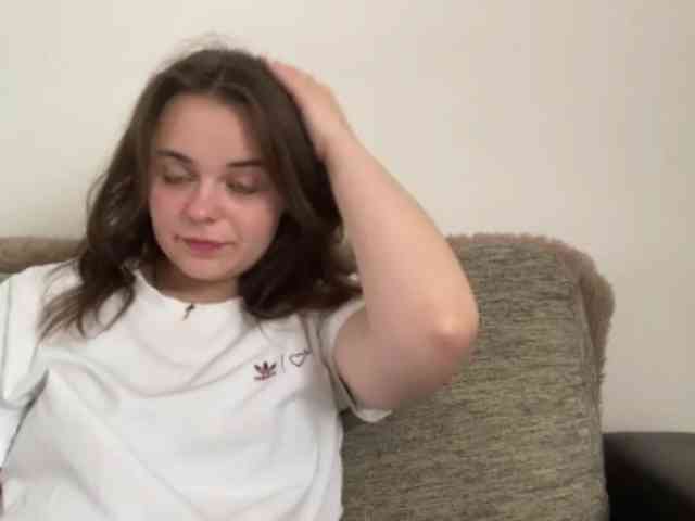 EsterGreenley webcam
