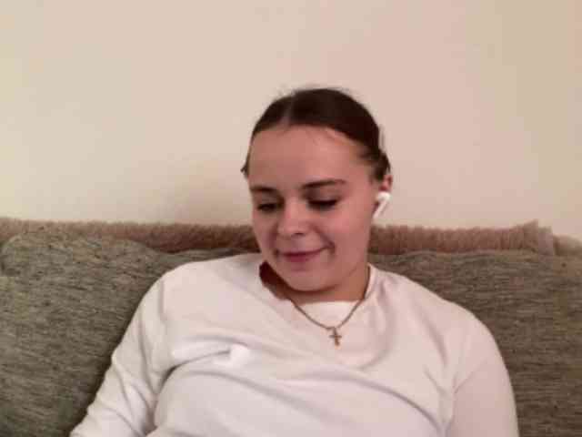 EsterGreenley webcam
