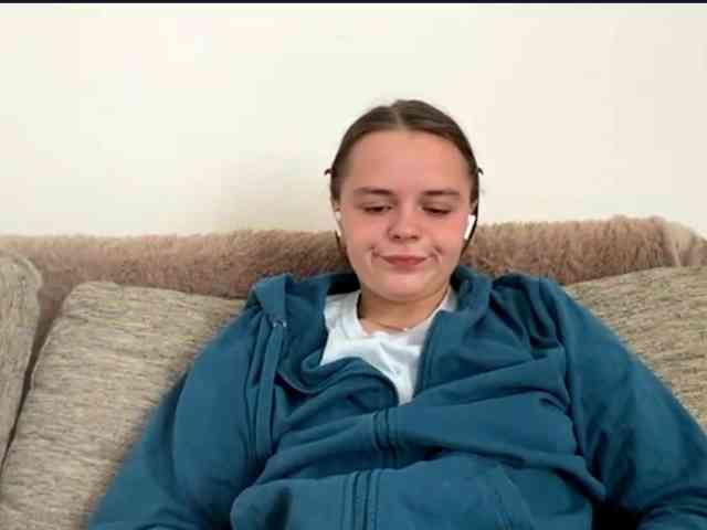 EsterGreenley webcam