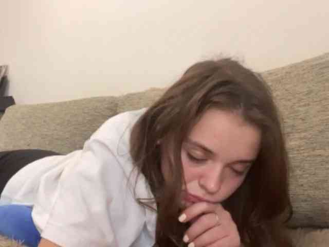 EsterGreenley webcam
