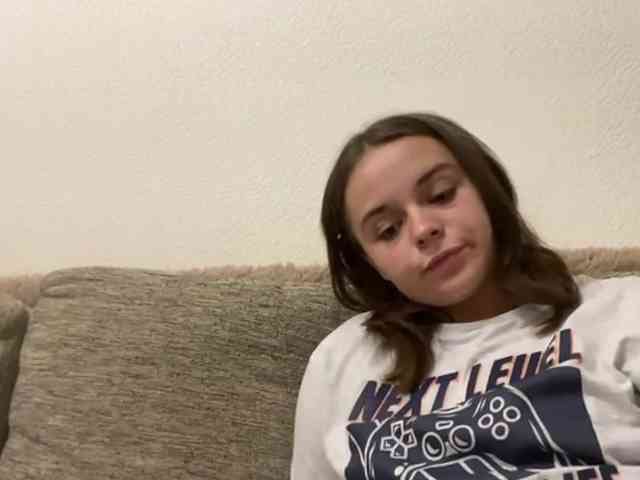 EsterGreenley webcam