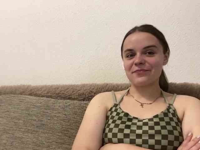 EsterGreenley webcam