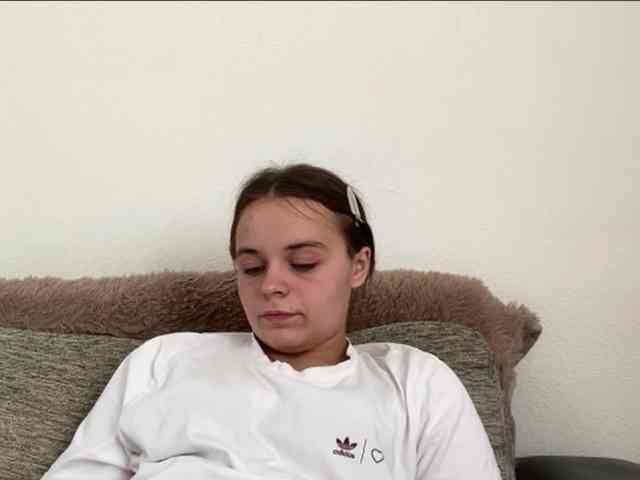 EsterGreenley webcam
