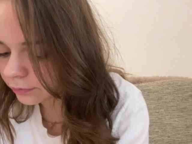 EsterGreenley webcam