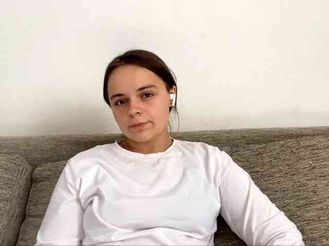 EsterGreenley webcam