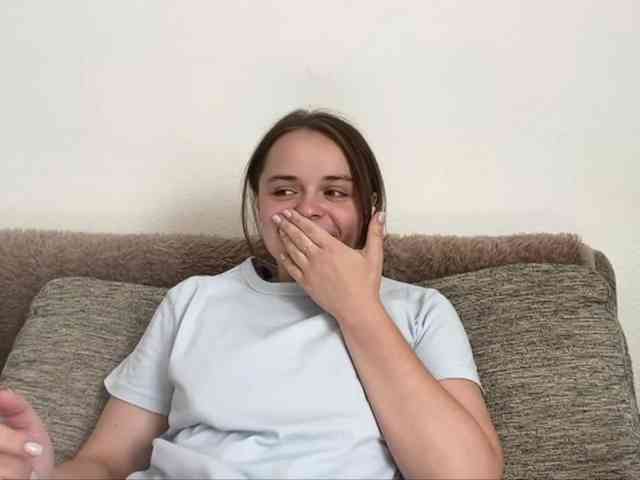 EsterGreenley webcam