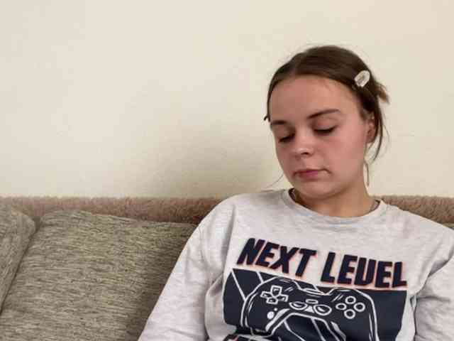 EsterGreenley webcam