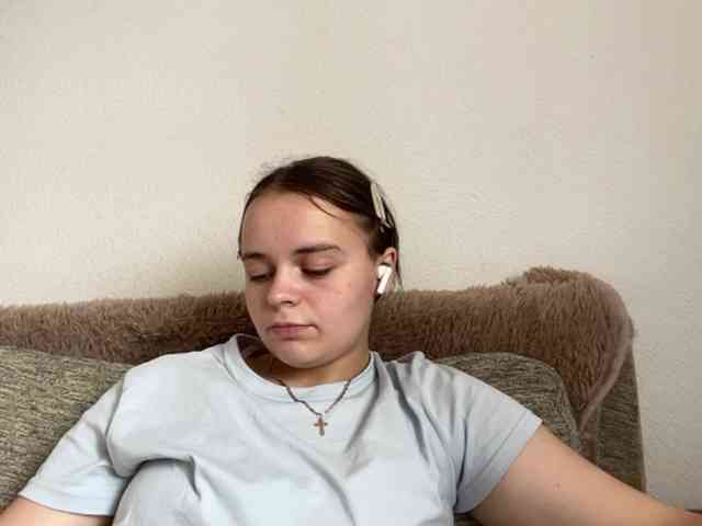 EsterGreenley webcam