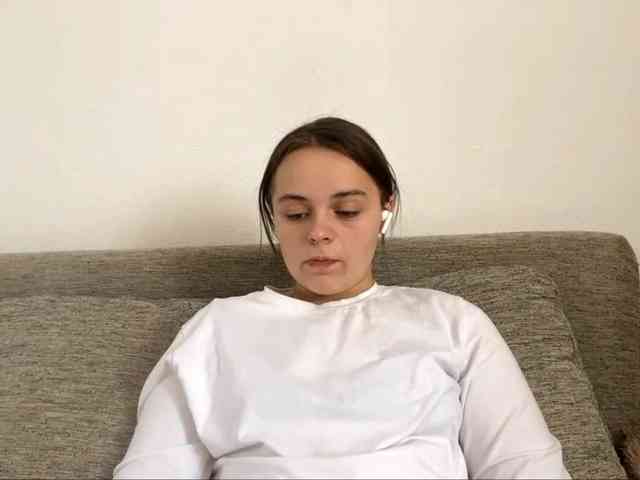 EsterGreenley webcam