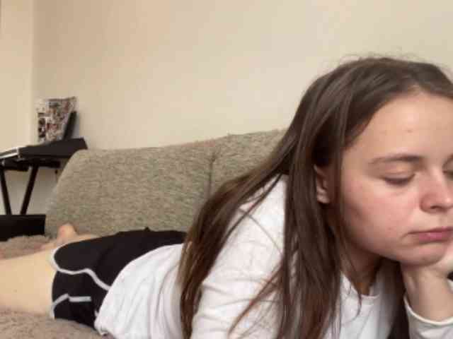 EsterGreenley webcam