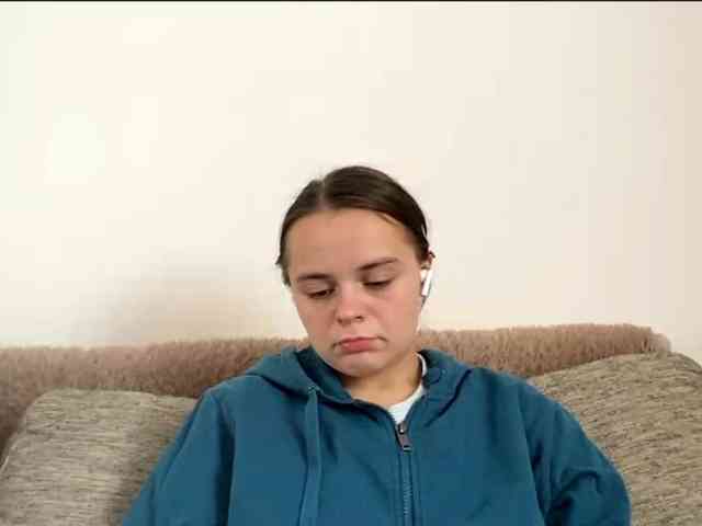 EsterGreenley webcam