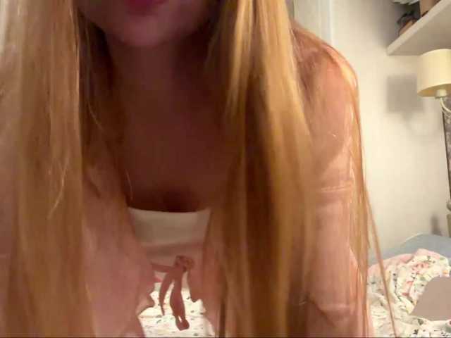 HoneyAmberi live cam on BongaCams