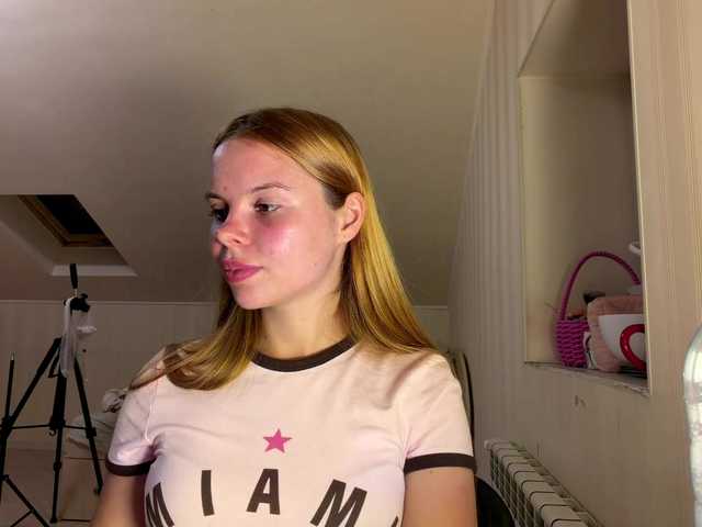 HoneyAmberi live cam on BongaCams
