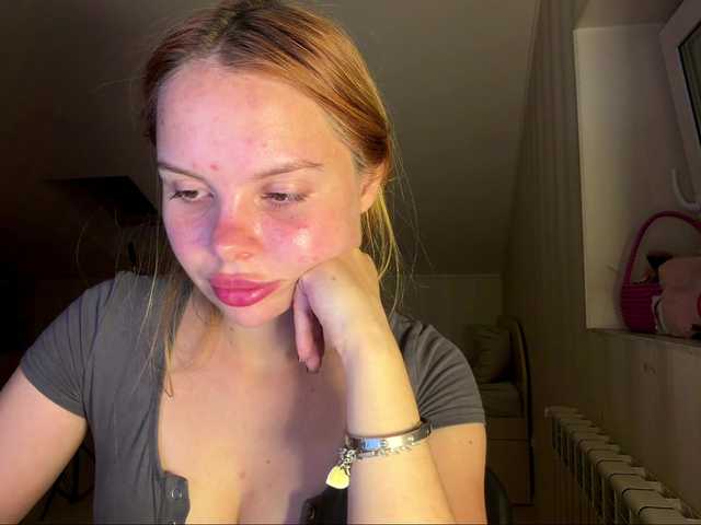 HoneyAmberi live cam on BongaCams