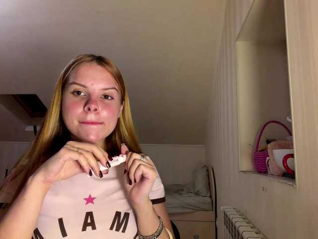 HoneyAmberi live cam on BongaCams