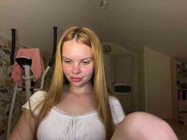 HoneyAmberi webcam