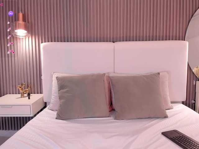Alanna-Spencerr live cam on BongaCams