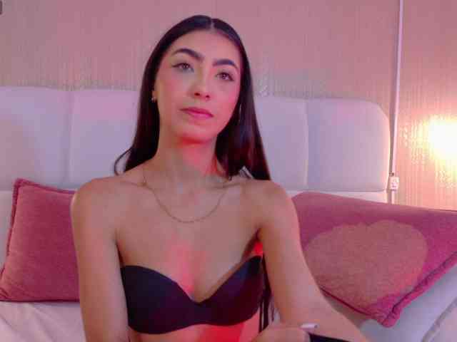 Alanna-Spencerr webcam