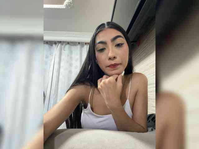 Alanna-Spencerr webcam