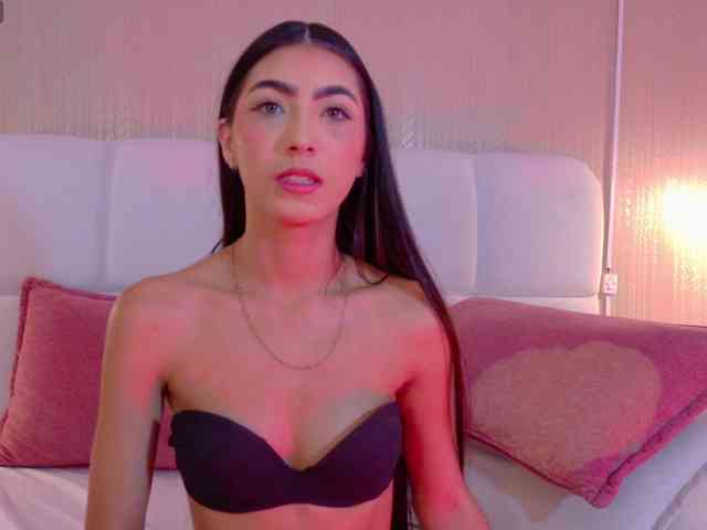 Alanna-Spencerr webcam