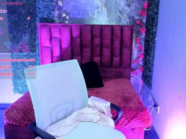 LAISHA live cam on BongaCams