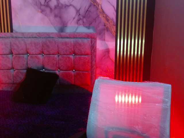 LAISHA live cam on BongaCams