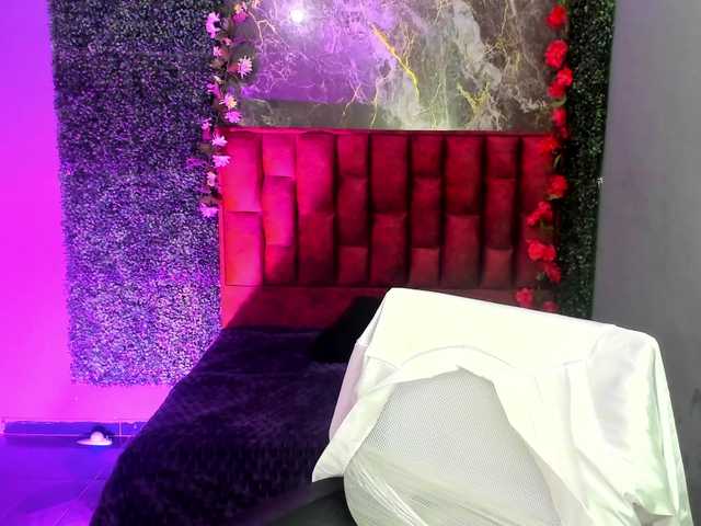 LAISHA live cam on BongaCams