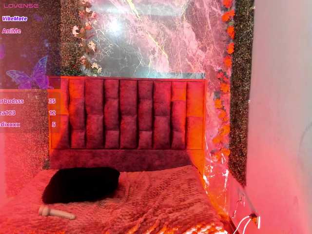 LAISHA live cam on BongaCams