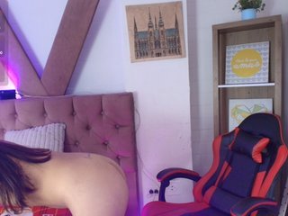 AnttonellaLee Porn Show
